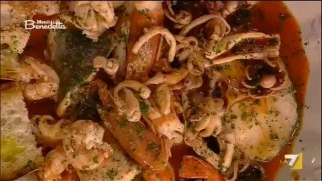 Zuppa di Nasello, Gallinella e Gamberi