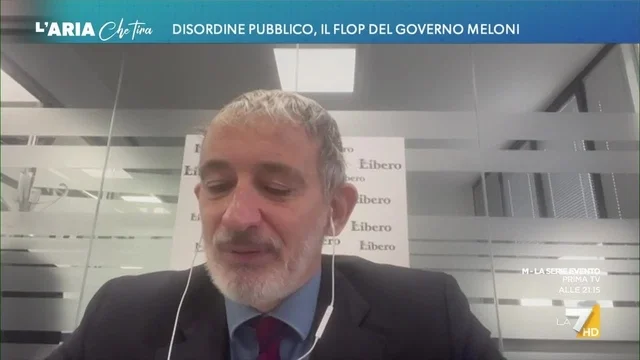 Scontri Milano, Pietro Senaldi: "Abbiamo già visto col Covid che in caso di emergenza la democrazia può essere sospesa in Italia"