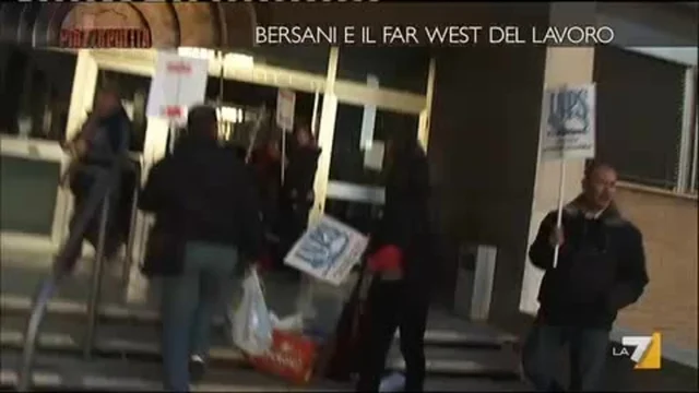 "CRISI E SCANDALI, I "DONI" DI NATALE" - LA COPERTINA