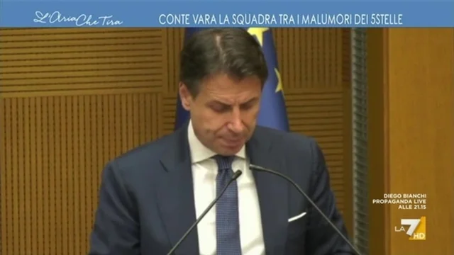 Conte vara la squadra tra i malumori dei 5 Stelle