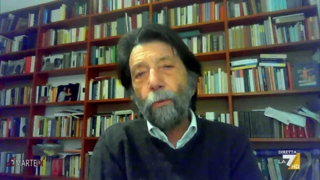 Cacciari sulla crisi dell'Occidente: “L’impero americano non è più in grado di reggersi”