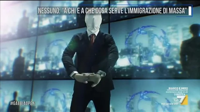 Nessuno: 'A chi e a che cosa serve l'immigrazione di massa'