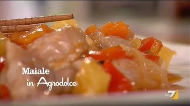 Bocconcini di carne di maiale in Agrodolce