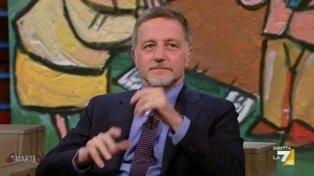 L'intervista a Massimo Giannini: "Politici di oggi peggio di Cetto La Qualunque"
