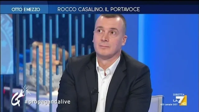 I silenzi di Rocco Casalino, ospite di Lilli Gruber a Otto e Mezzo (un video di Alessio Marzili)