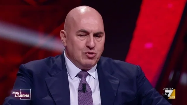 Il Ministro della difesa, Guido Crosetto: "Avevo un'idea diversa, poi mi ha convinto così.."