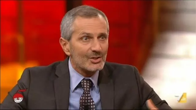 Lo scrittore ed ex-magistrato Carofiglio:"La corruzione è poltiglia morale"