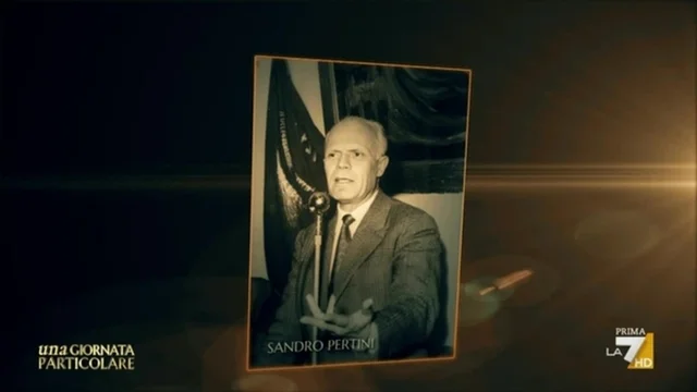 Pertini non riconosce Mussolini e poi dichiarerà: “Se lo avessi riconosciuto lo avrei abbattuto a colpi di rivoltella”