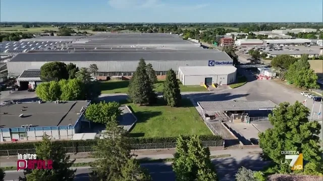 I licenziamenti di massa di Electrolux, il servizio di Giovanna Botteri