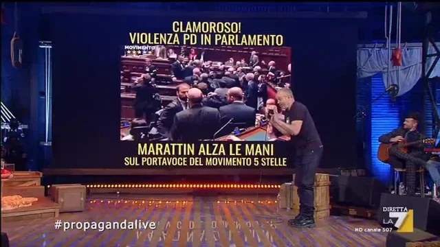 Il contatto tra Marattin e Zolezzi rivisto al Var di Propaganda Live