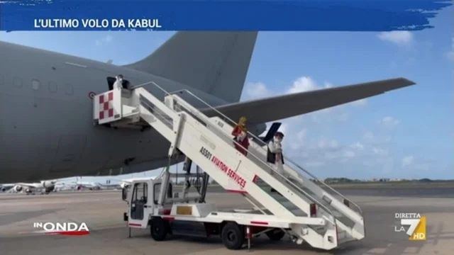 L'ultimo volo Kabul-Roma