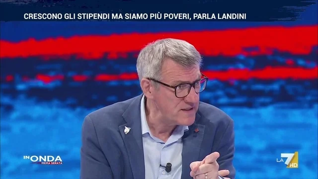 "Quando chi lavora non arriva alla fine del mese c’è qualcosa che non funziona nella democrazia": l'affondo di Landini