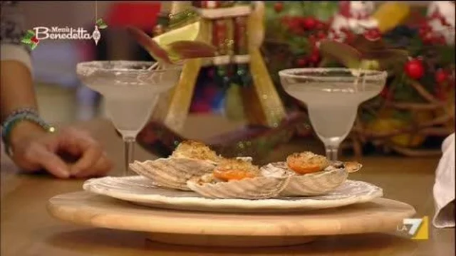 Cocktail menù Natale con capesante ai cuori di carciofo