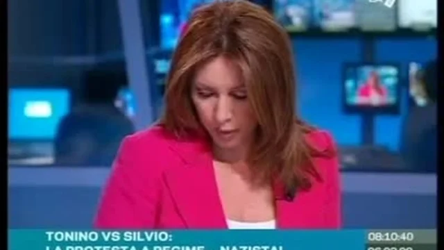 TONINO vs SILVIO: LA PROTESTA A REGIME... NAZISTA! (2a parte)