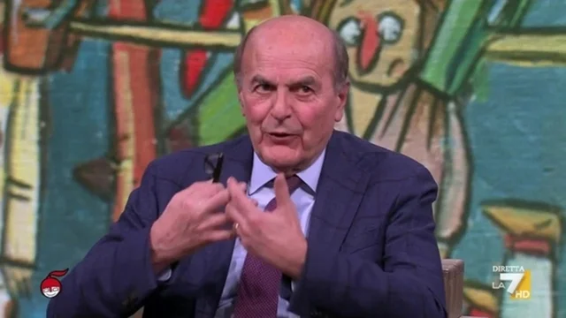 Bersani: "Le posizioni nazionaliste o sovraniste sono demenziali nel mondo d'oggi"