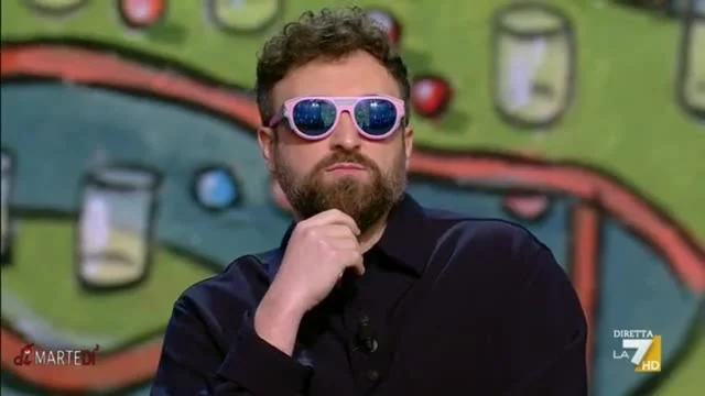L'intervista a Dargen D'Amico: "Il silenzio sui bambini massacrati non corrisponde alla volontà del Paese"