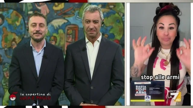 Luca e Paolo, Rita De Crescenzo al corteo contro le armi: "Con Barbero cosa si dicono?"