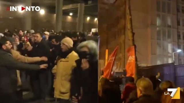 Turchia in rivolta: proteste contro l'arresto di İmamoğlu