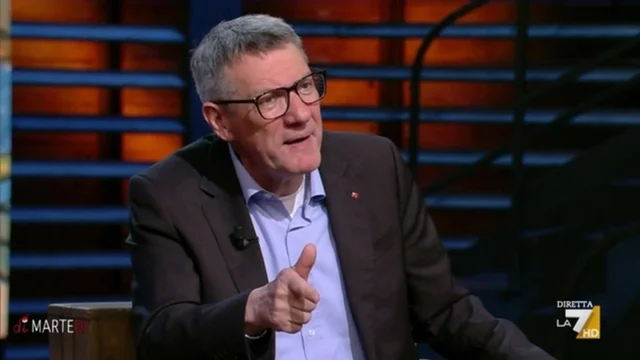 L'intervista a Maurizio Landini: "Evasione fiscale, vanno presi lì i soldi per le riforme"