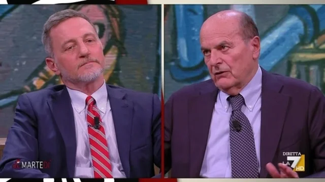 Caso Bignami, Bersani: "La butta lì, magari destabilizza qualcosa, per favore non sottovalutiamo queste robe..."