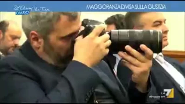 L'Aria Che Tira - Diario