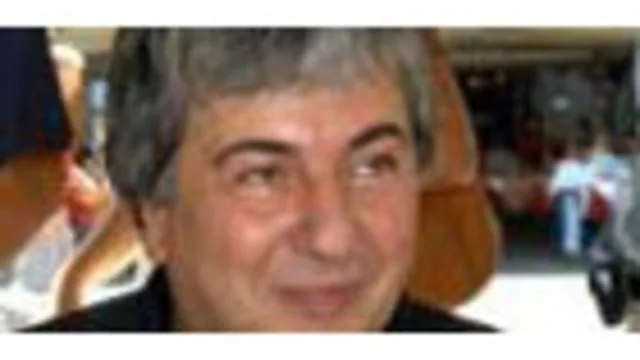 TRE METRI SOTTO 'A MUNNEZZA'