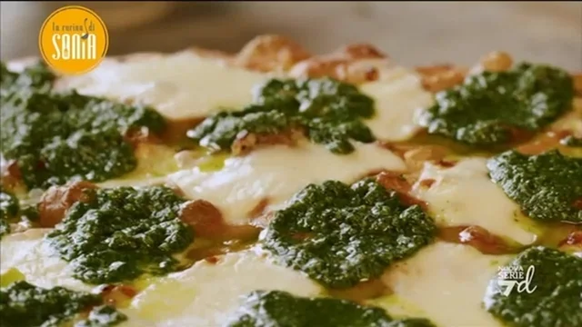 Focaccia al pesto e stracchino