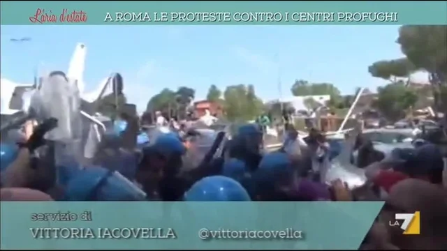 A Roma le proteste contro i centri profughi