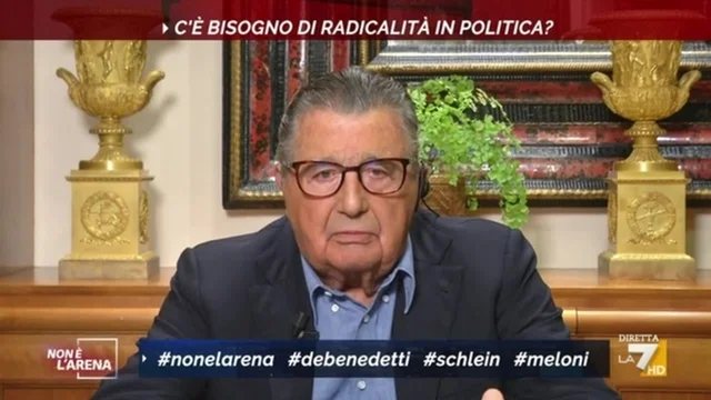 La denuncia di Carlo De Benedetti: "Salari fermi a 15 anni fa", Giletti: "Vergognosi"