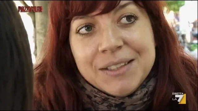 La storia di Giulia: 'Il lavoro non è più dignità, è prostituzione'