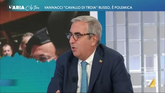 Maurizio Gasparri: "Vannacci non viene dai bassifondi di gruppi estremistici però non è compatibile col centrodestra attuale"