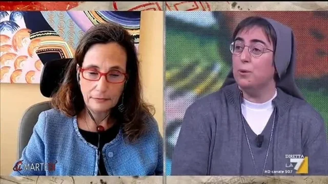 La virologa Ilaria Capua su cenoni e stazioni sciistiche: 'Sono meccanismi di amplificazione, ci sarà terza ondata'