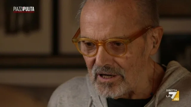 “Agli italiani piace l’assurdo” – L’intervista di Corrado Formigli a Oliviero Toscani