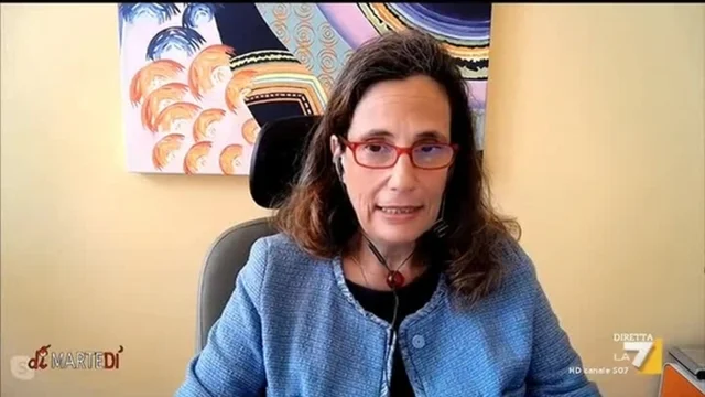 Covid, Ilaria Capua: "Se facciamo festa a Natale ci sarà la terza ondata"