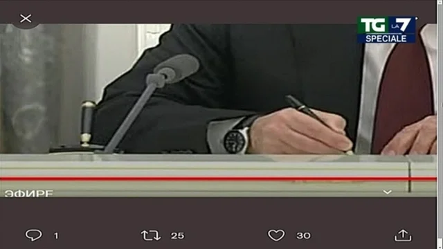 Russia-Ucraina, il mistero dell'orologio di Putin (Francesca Mannocchi)