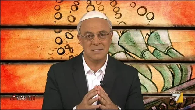 La copertina di Crozza: "Da viva il CHE a... viva FranCHE"