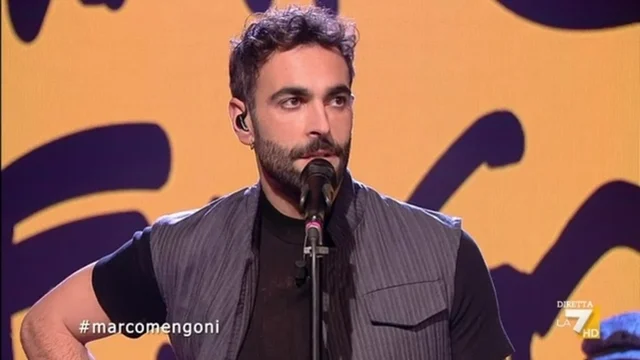 Marco Mengoni canta la sua "Cambia un uomo" a Propaganda Live