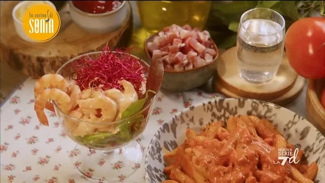 Cocktail di gamberi e penne alla vodka