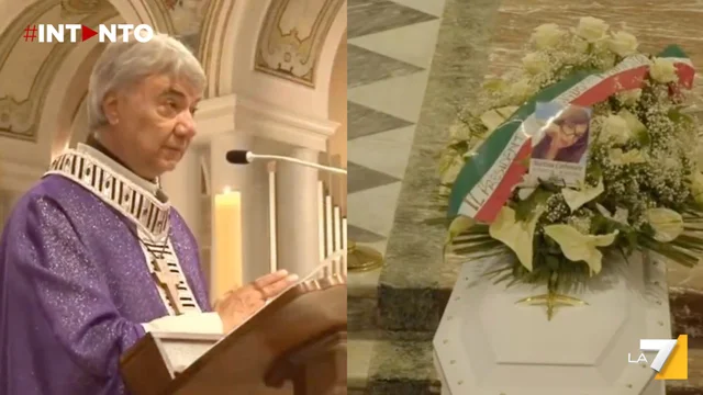 Addio a Martina, uccisa a 14 anni. Il cardinale Battaglia: "Chiamatelo col suo nome: femminicidio"