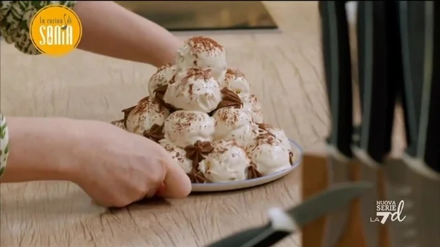Profiteroles al tiramisù