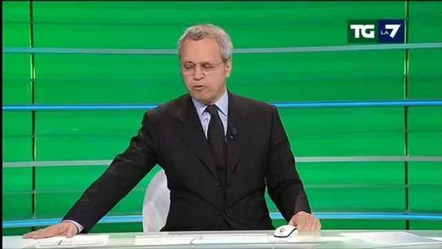 Enrico Mentana commenta la semplicità della scheda per il Referendum inglese sulla Brexit