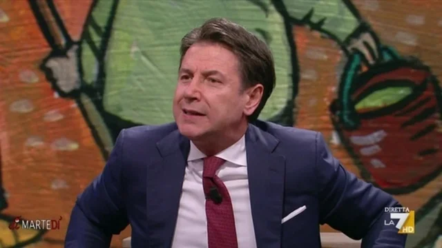 Giuseppe Conte: "La matrigna ce l'abbiamo in casa: è Giorgia Meloni"
