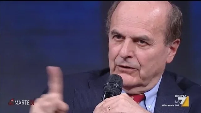 Pier Luigi Bersani: "Non è giusto bastonare Conte tutti i giorni"