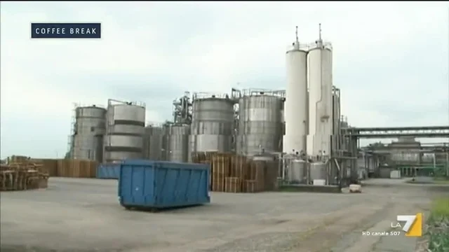 La chiusura dello stabilimento Polioli di Vercelli