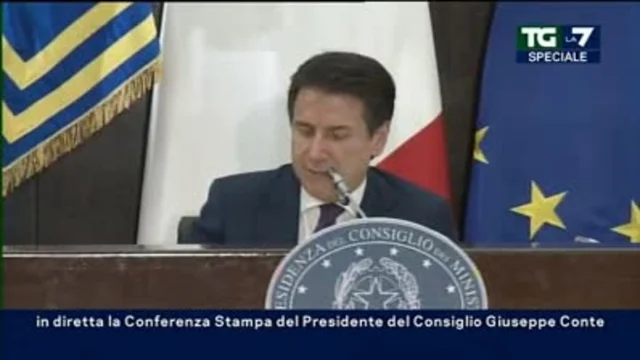 Conte: Di Maio crocifisso per essersi affacciato al balcone ma plaudo la sua battaglia su reddito di cittadinanza'