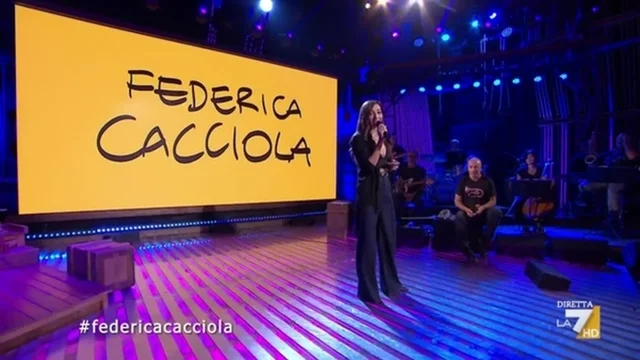 "Persone normalissime": il monologo di Federica Cacciola a Propaganda Live