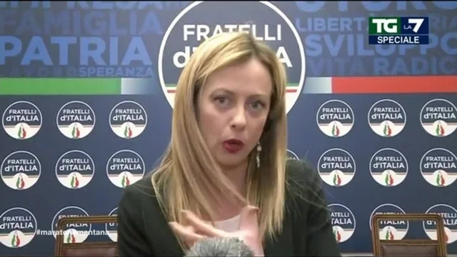 Crisi governo, Giorgia Meloni: "Non sono disponibile a parlare di niente che non siano elezioni"