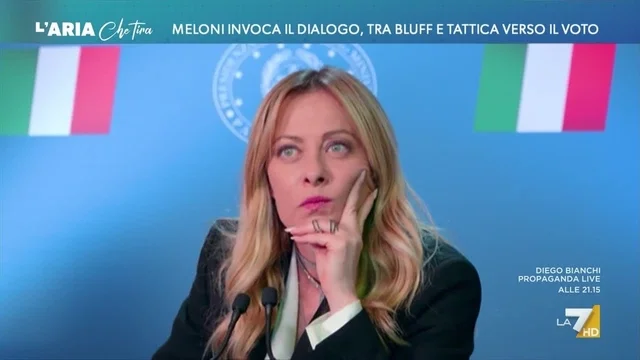 Meloni invoca il dialogo, tra bluff e tattica verso il voto