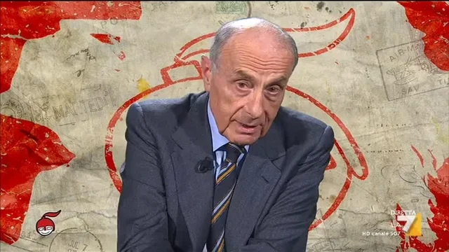 L'intervista a Marcello Ticca su come comportarsi quando andiamo a cena fuori