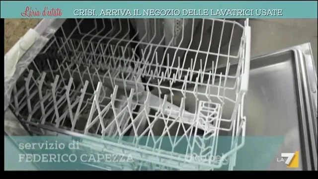 Crisi, arriva il negozio delle lavatrici usate
